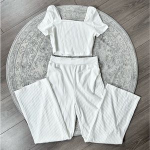 Winter White Cropped Top / Wode Leg Pant set - M